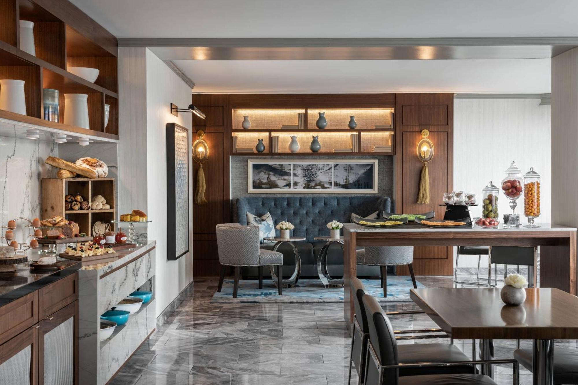 The Ritz-carlton 5*