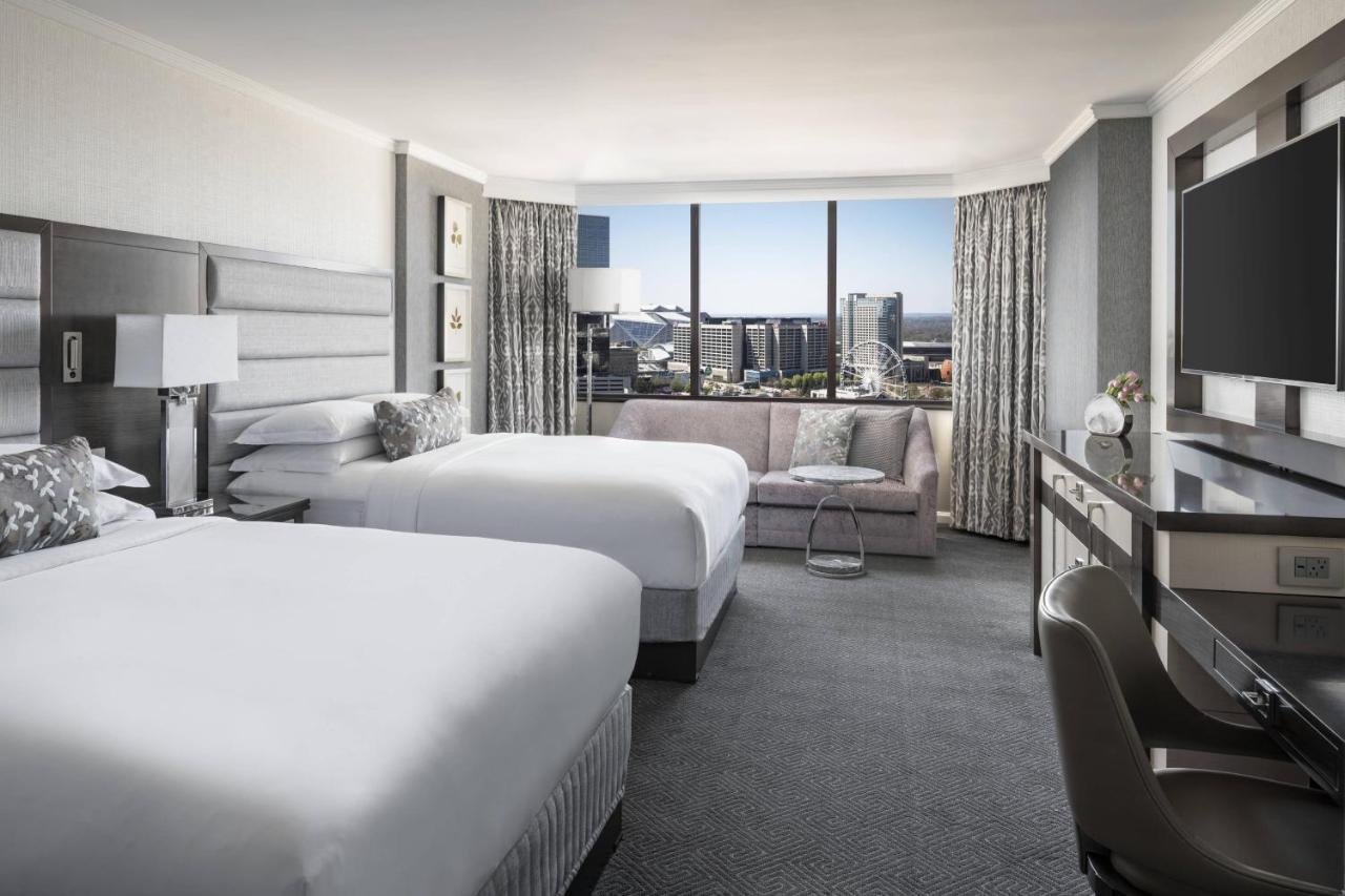 The Ritz-carlton Hotel