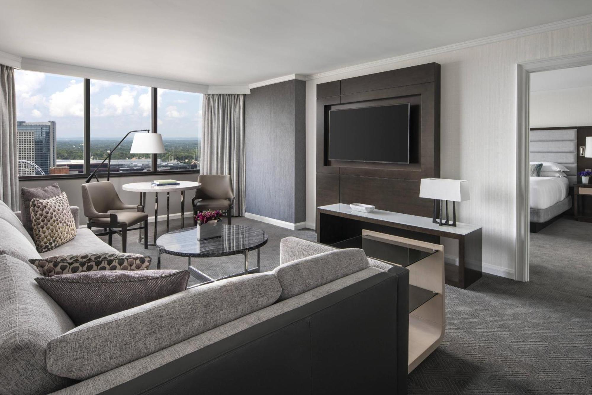 The Ritz-carlton 5*