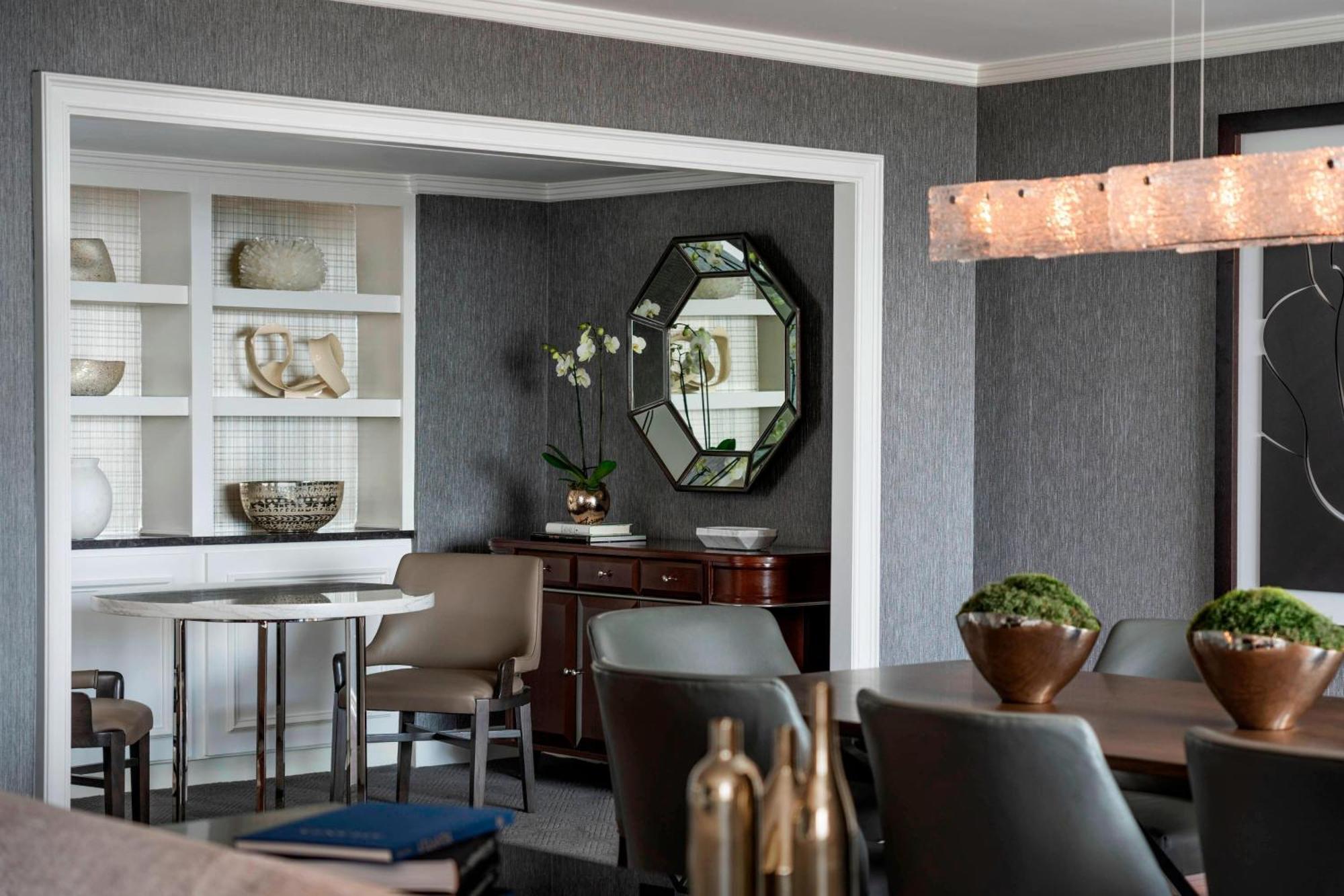 The Ritz-carlton