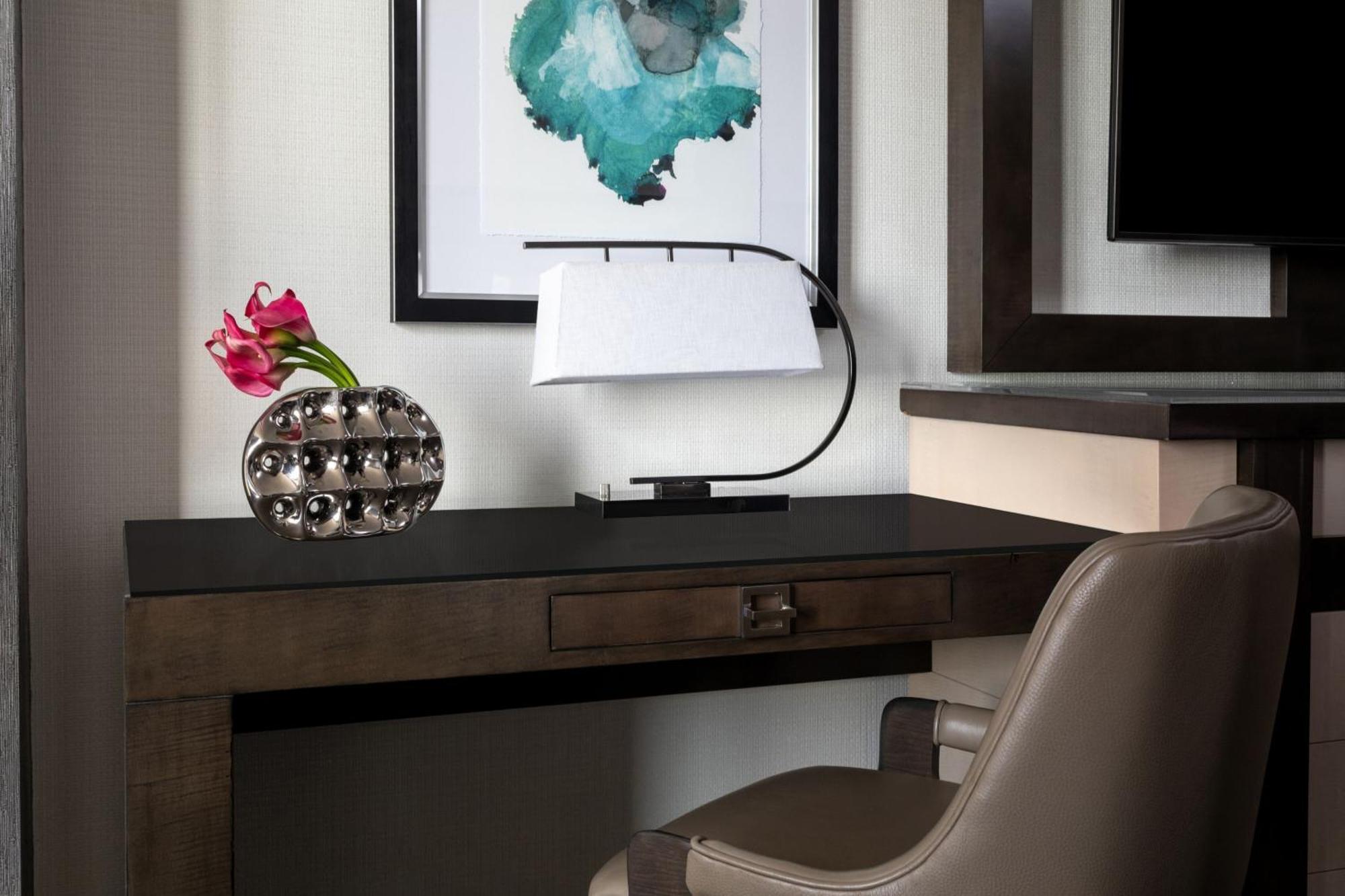 Hotel The Ritz-carlton 5*